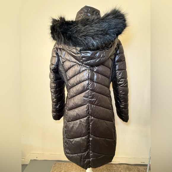 Kenneth Cole Black Long Puffer Coat Faux Fur Hood Women’s Size L – Gently Used - Picture 3 of 7